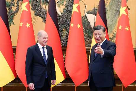 肖爾茨周五訪華，與中國領導人習近平會面。AP圖片