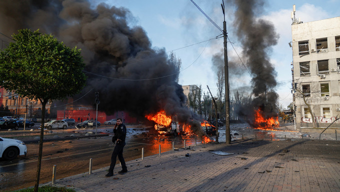  烏克蘭首都基輔再遭襲擊。AP