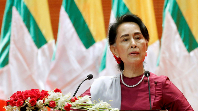 缅甸法院判昂山素姬馀下5贪污罪成，她其要入狱33年。 REUTERS