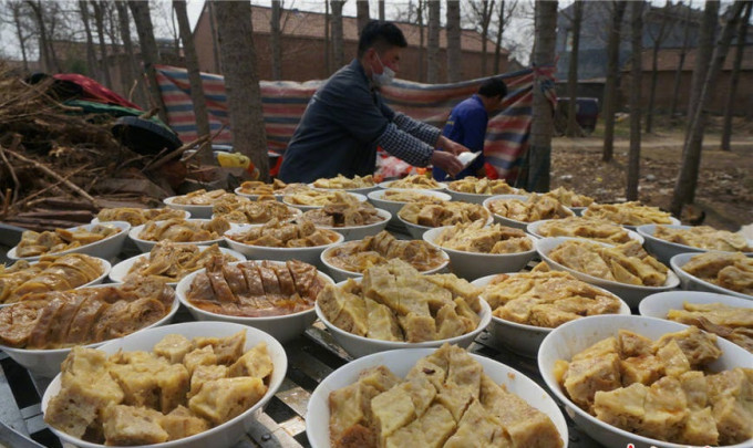 雲南新限制農村婚喪宴需申報。網上圖片