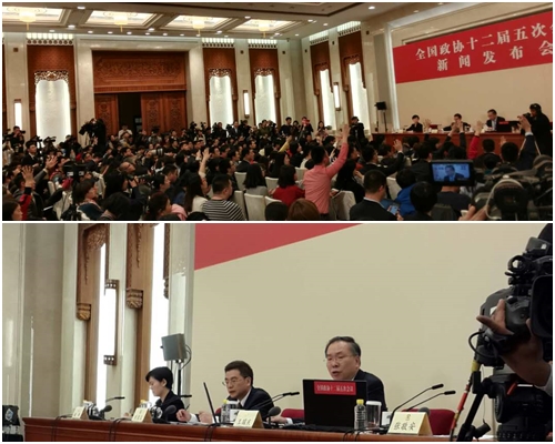 新闻发布会在北京人民大会堂一楼新闻发布厅举行。杨浚源摄