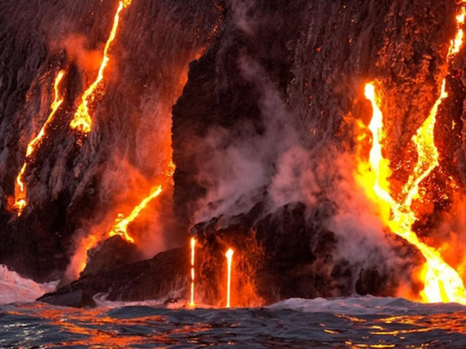 日本南部外海太平洋的一座海底火山，發現有史上其中最大的一熔岩穹丘。（資料圖片）