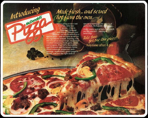 美國及加拿大曾在80年代出售「麥披薩」，其後停售。網上圖片