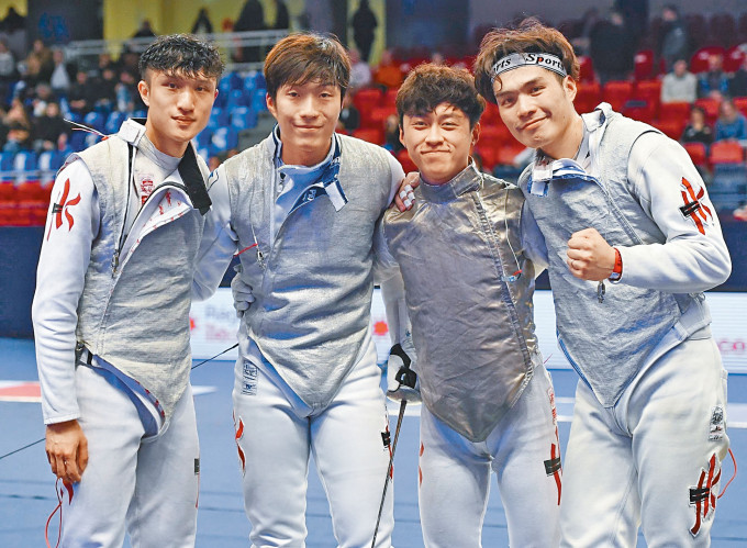 张家朗（左二）希望在团体赛与蔡俊彦（左一）、张小伦（右一）及吴诺弘一同站上颁奖台。　