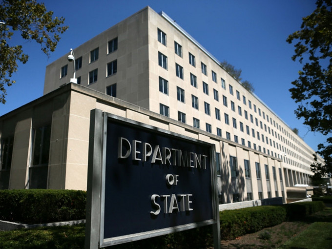 美媒指国务院要求各国使馆保持缄默。