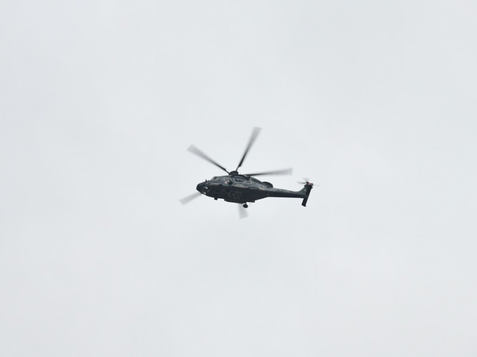 男子由直升机送院。资料图片