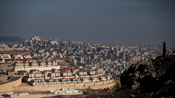 以色列占领的约旦河西岸定居点古什埃齐翁（Gush Etzion），背景是伯利恒。 路透社