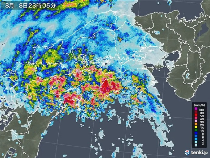 盧碧正吹襲九州。日本氣象協會截圖