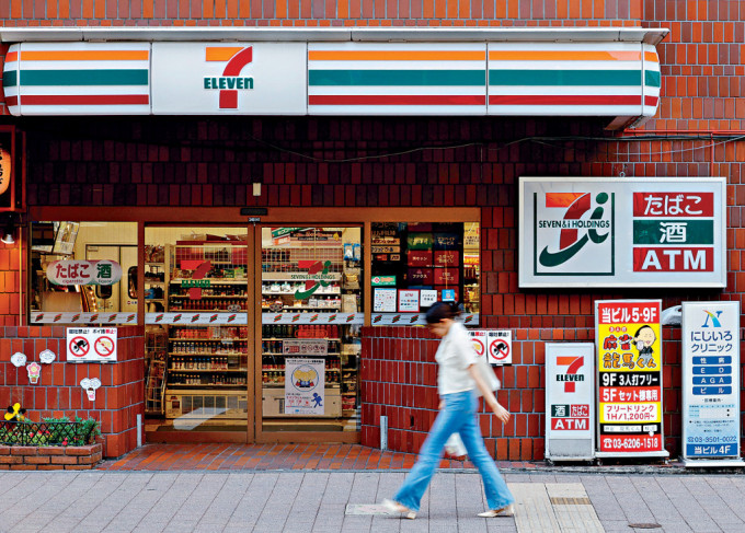 7-11在日本極受歡迎，被視為「國寶」級便利店。