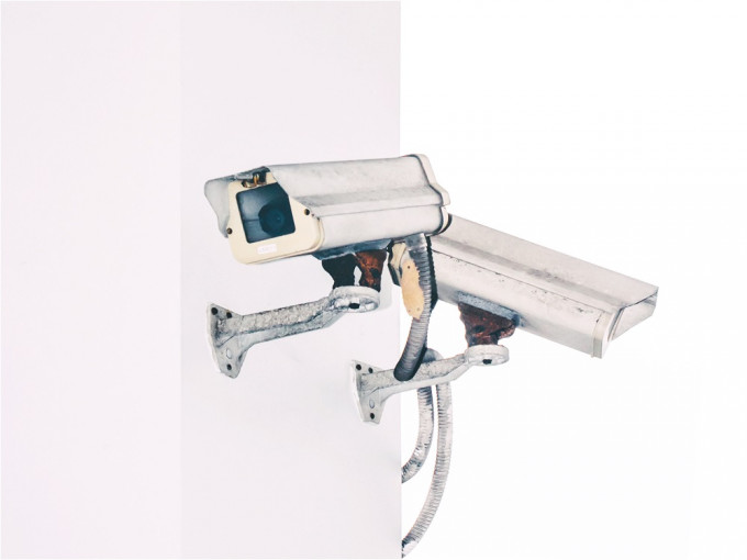 網民分享指自己公司佈滿CCTV，老闆時刻在監視員工的舉動。示意圖（網圖）