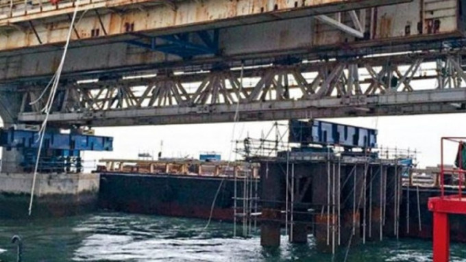 2017年港珠澳大橋工作台倒塌事故，涉事法籍工程師返港後被控誤殺。資料圖片