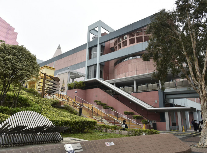 香港科学馆、香港历史博物馆和尖沙咀公共图书馆现正关闭。 资料图片
