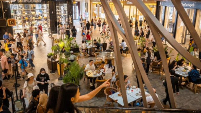 K11集团公布旗下K11 MUSEA及K11 Art Mall两馆人流按年升近10%，游客销售额占比逾50%。