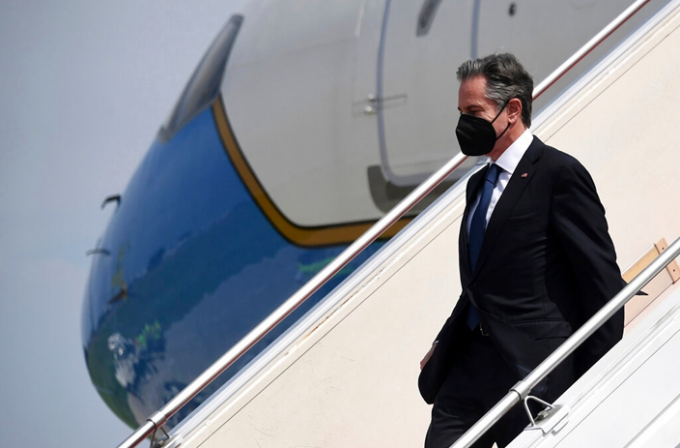 布林肯昨天抵达印尼首都雅加达。AP图片