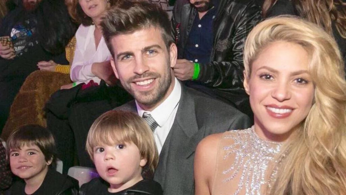现在只有一对儿子的事，才能令Shakira与碧基一同出现。网上图片