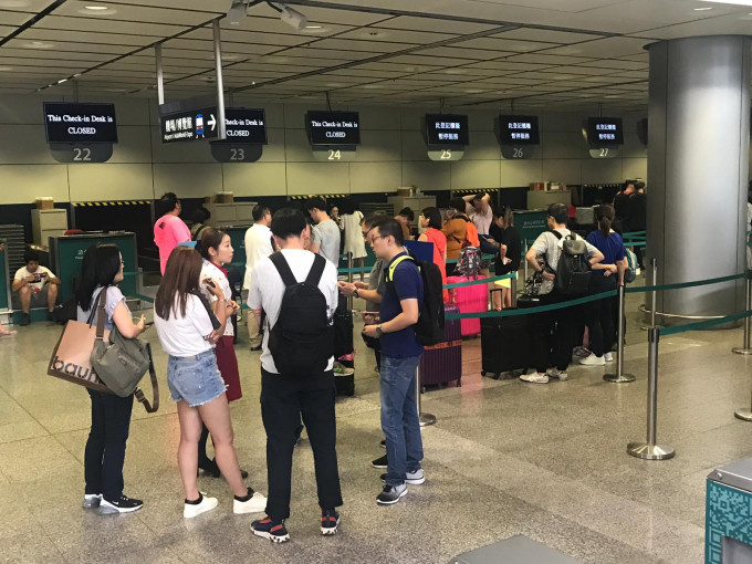 香港站及九龍站市區預辦登機服務暫停