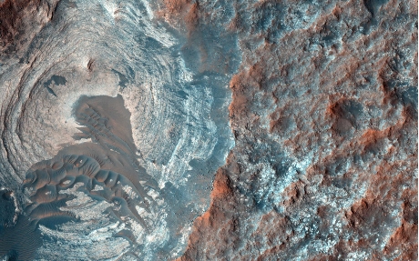 科学家表示，若火星有水也可能数量很少，无助于孕育生命。