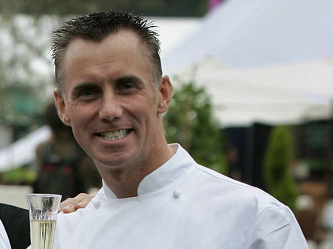 英国名厨罗兹（Gary Rhodes）于录影休息空档不适，送院不治，享年59岁。AP