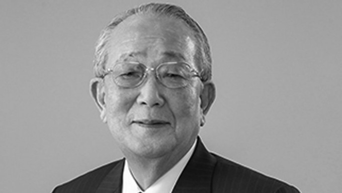 日本著名实业家稻盛和夫去世，终年90岁。