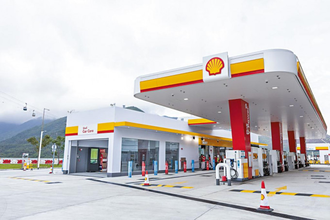 Shell机场（货运中心）油电站将于2022年第2季正式投入服务，为全港首个同时设置加油及电动车充电设施的油电站。