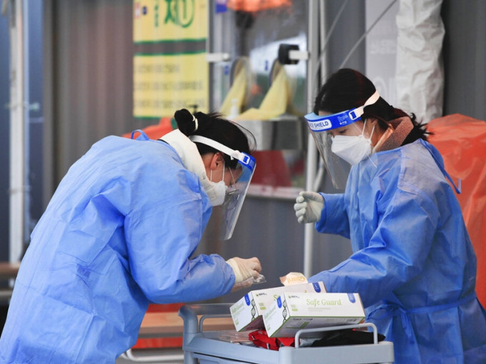 南韓新增970宗新冠肺炎確診個案。AP圖片