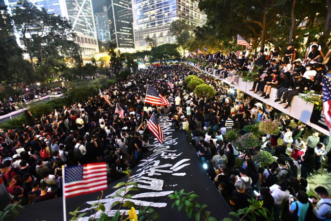 外交部發表聲明指，堅決反對美國總統特朗普簽署《香港人權與民主法案》。 資料圖片