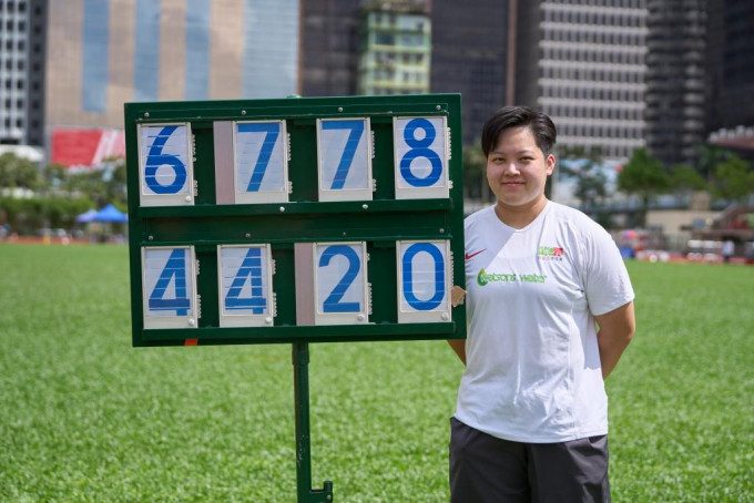 杜婉筠於香港田徑系列賽三女子鐵餅投出44米20，將港績推前近一米半。香港田徑總會圖片