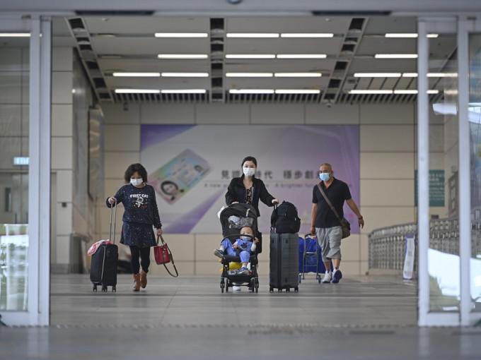 深圳市政府重新實施檢疫「14+7」政策。資料圖片