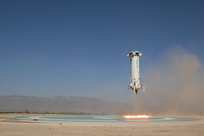 亚马逊创办人贝索斯的太空探索公司，将在7月20日启动首趟载人赴太空的飞行任务。AP图片