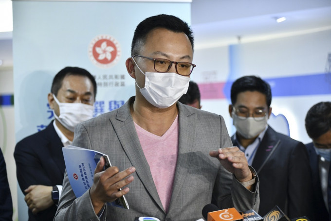 香港电竞总会创会会长杨全盛认为，本港无必要跟随内地实施「禁玩令」。资料图片