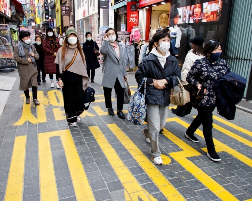 南韓暫緩放寬防疫措施。路透社資料圖片
