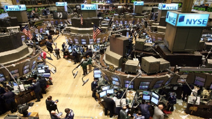 美国联储局加息并暗示不会停，令美国股市下跌。