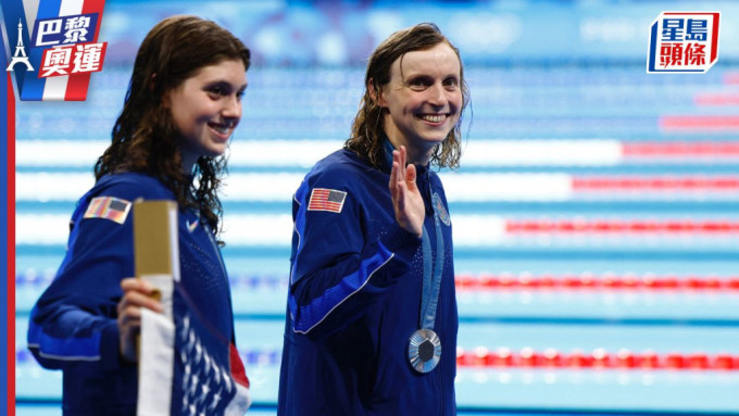 列迪姬（Katie Ledecky，右）4×200米自由泳接力得银牌后，成为奥运史上最多奬牌女泳手。 路透社