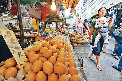 泰國民眾擔憂新冠肺炎疫情，雞蛋需求量近日大增 。