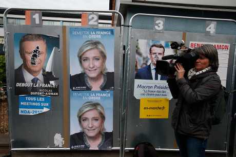 法国总统选举首轮投票结束。AP
