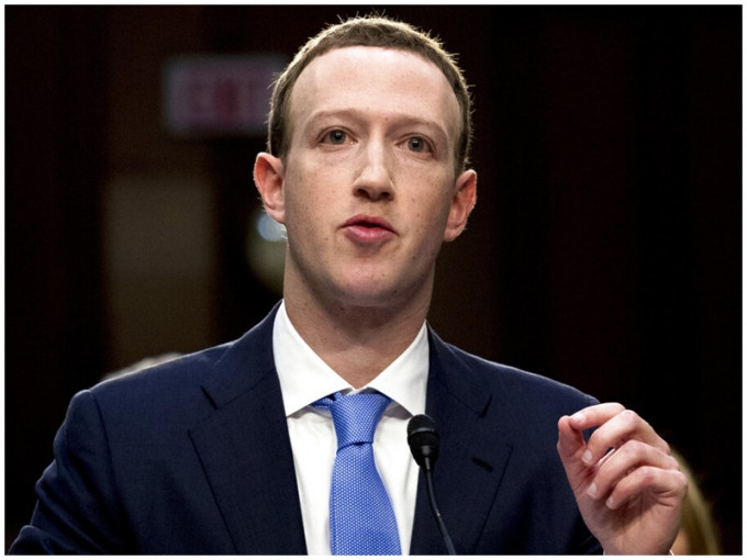 美媒指朱克伯格或早知facebook隱私權有問題。AP