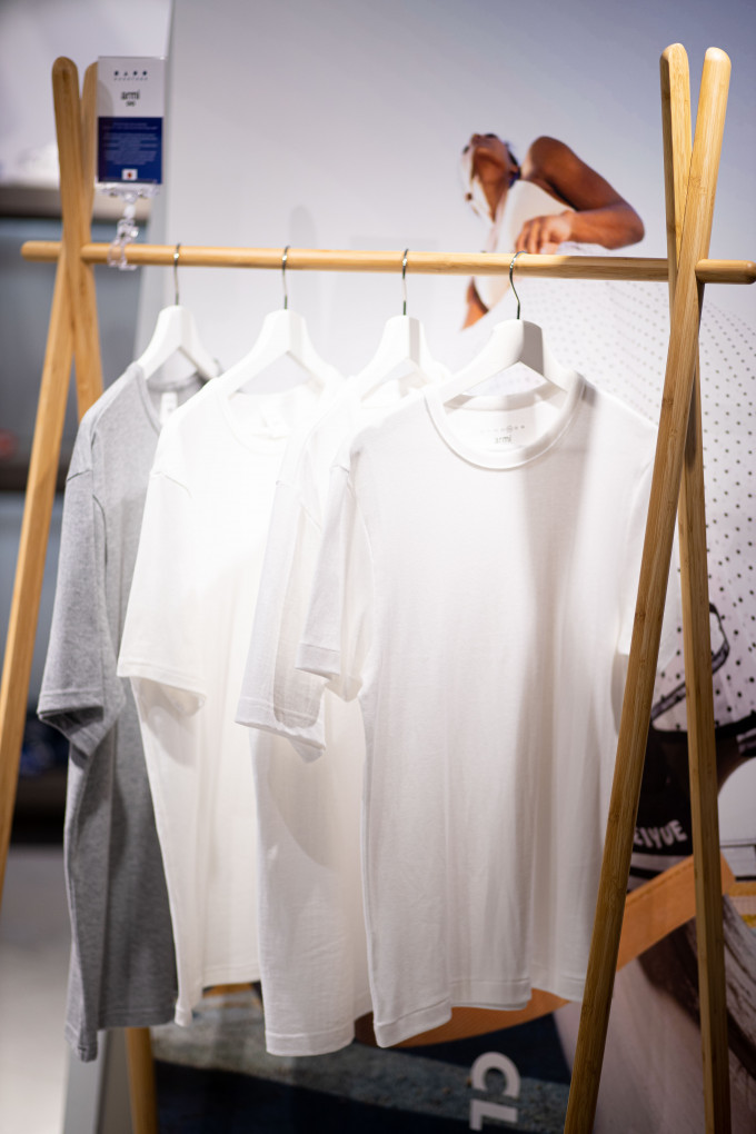 日本的有机棉T恤品牌 ARMI联合「大孚」于崇光百货首次公开发售。