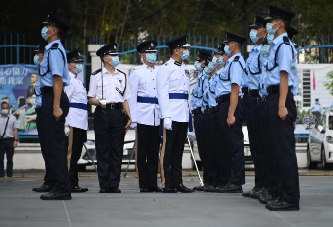 香港輔助警察隊昨日舉行結業會操。