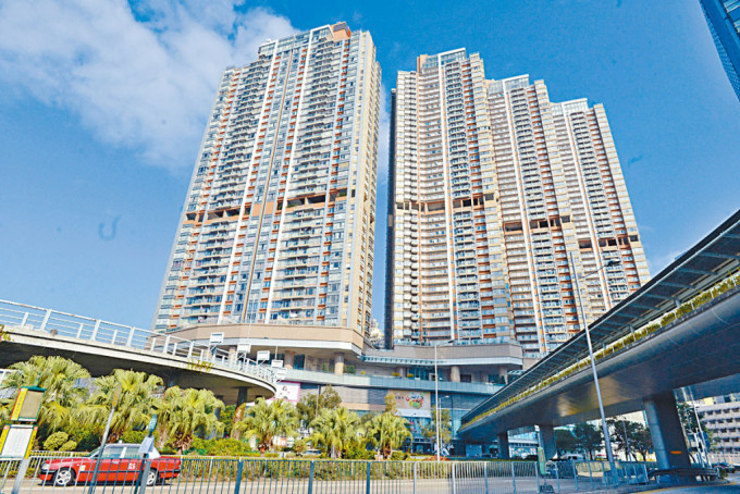 區內租客斥2.1萬租新蒲崗譽．港灣7座高層E室，呎租約39.4元。