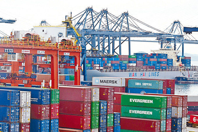 本港繼續在「國際貿易自由」及「監管」蟬聯首位。