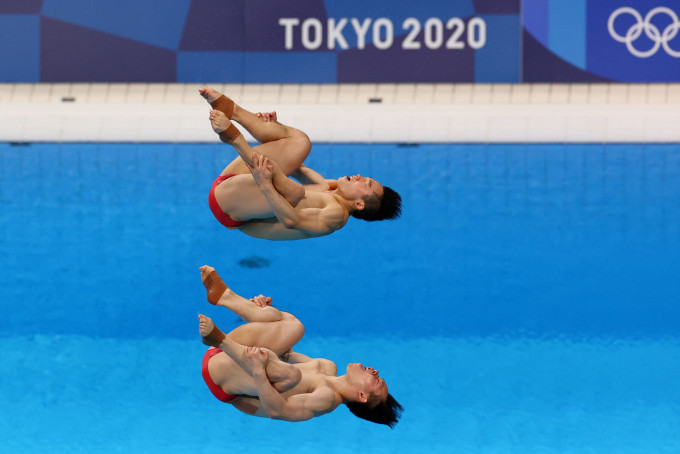 中国组合于男子双人3米板夺金。Reuters