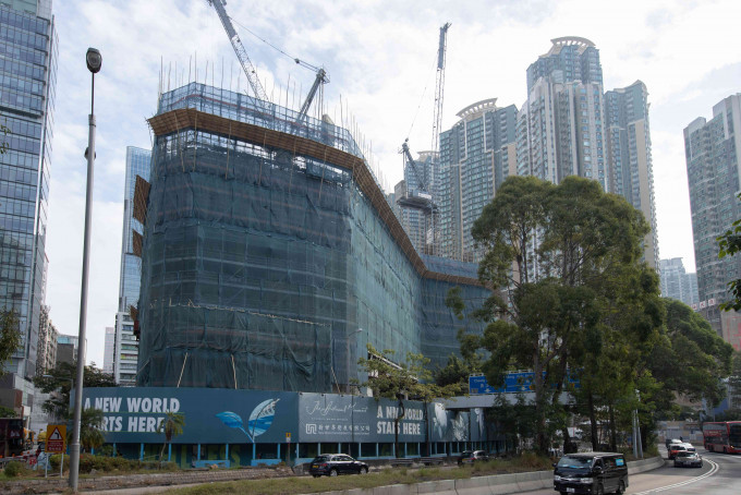 新世界长沙湾甲厦获金融机构斥12亿购3层。