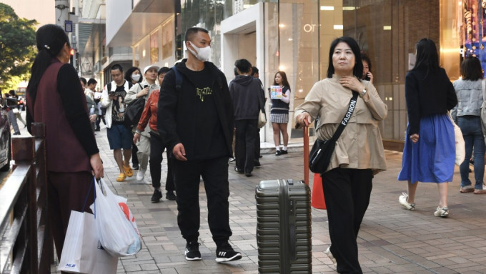 一簽多行｜有遊客冀擴至更多國內城市：香港這顆「明珠」能吸引更多人來