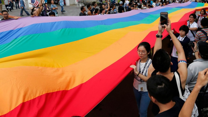 图为近年全球各地都有LGBT团体的游行。