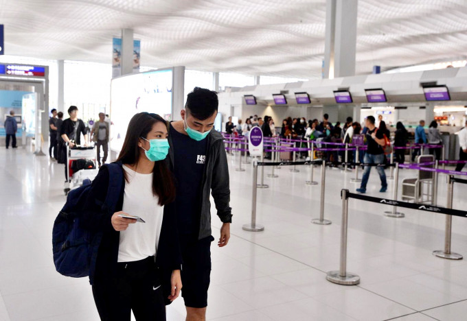 最少12名麻疹患者在機場或航空公司工作。