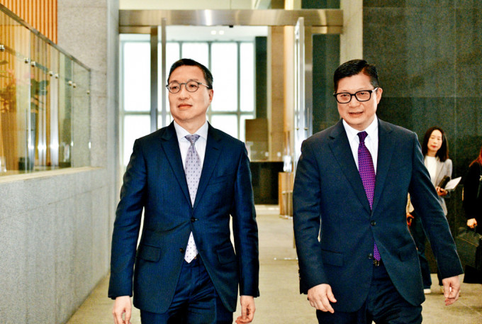 律政司司长林定国和保安局局长邓炳强，连日为《维护国安条例》解说。