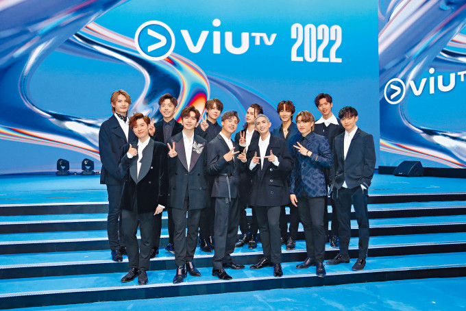 ■MIRROR日前齐人现身《ViuTV 2022》造势。