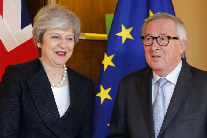 英國再次表決脫歐協議草案前夕與歐盟談判取得突破，歐盟答允就北愛爾蘭邊境保險方案提供法律保證。AP