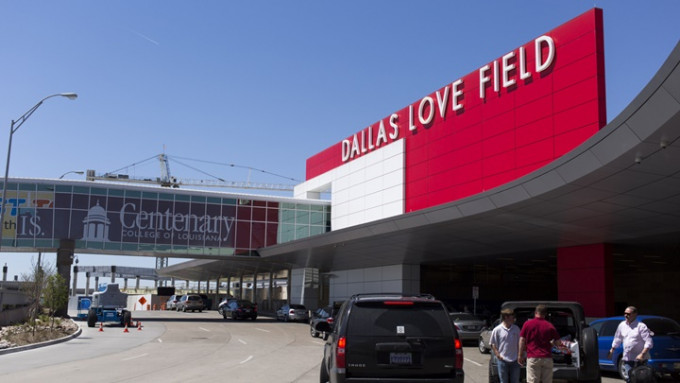 德州达拉斯爱田机场发生枪击案，女枪手被警员开枪击中拘捕。iStock示意图