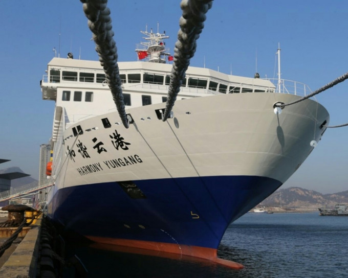 江苏检验检疫局工作人员在「和谐云港」客轮发现6名旅客确认患上甲型H1N1流感。网图